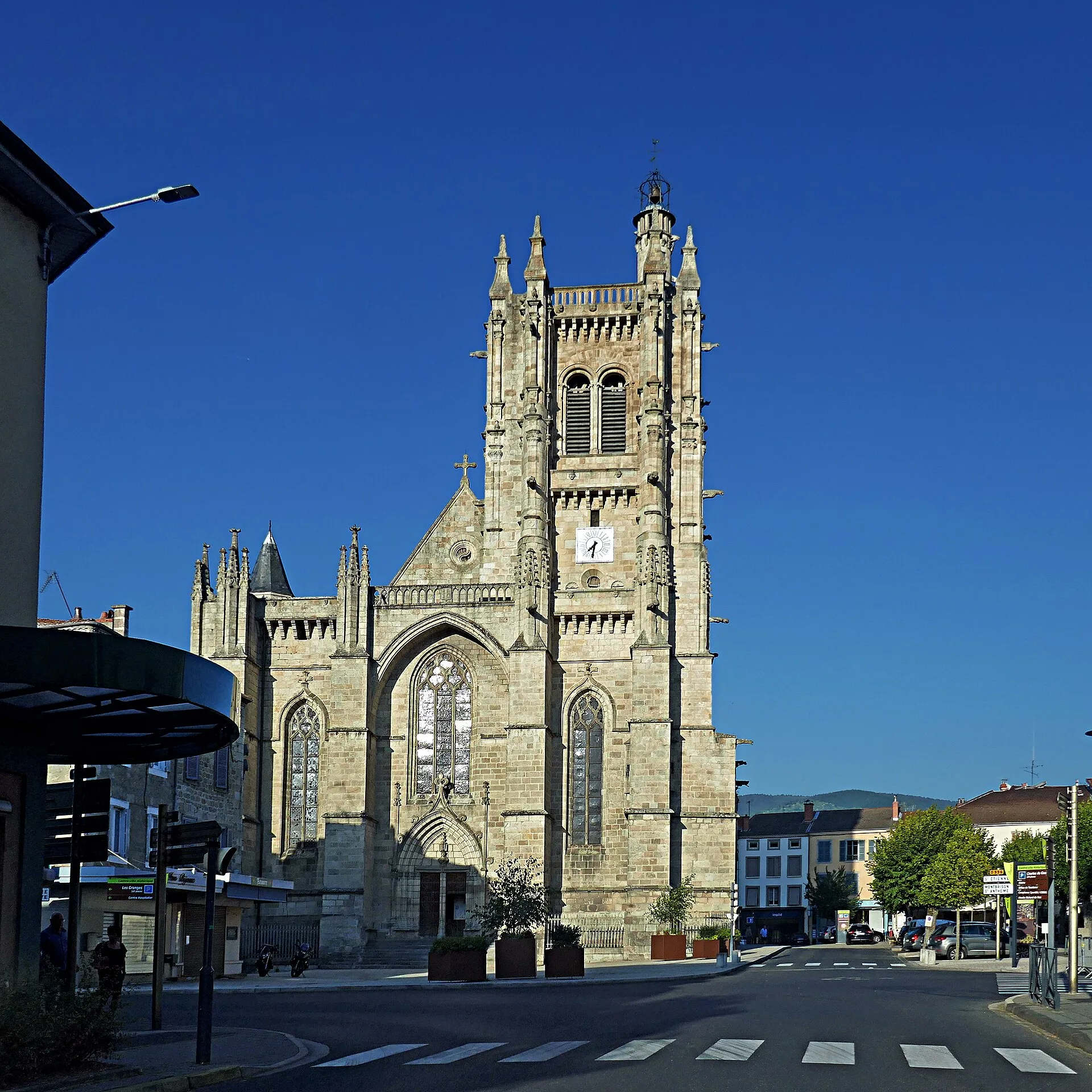 Bleu d'Auvergne et fourme d'Ambert : deux bleus à ne pas confondre